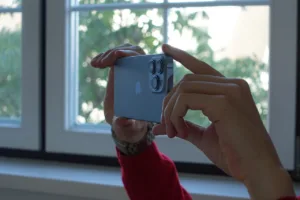 Дата продажи первого iPhone Duo в России